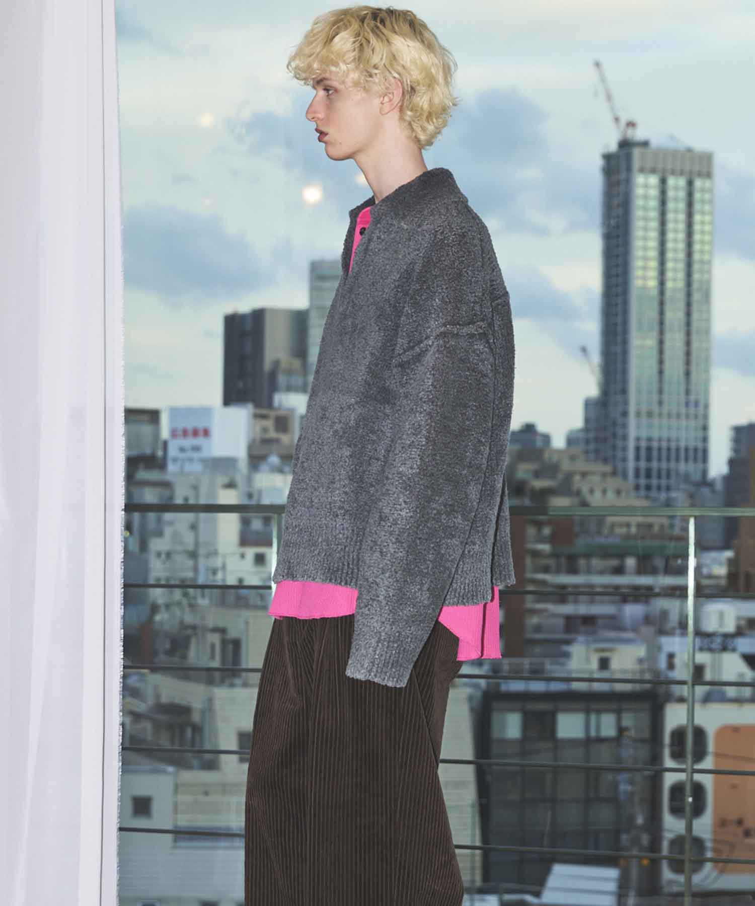 Gradation Short Length Prime-Over V-Neck Knit Pullover