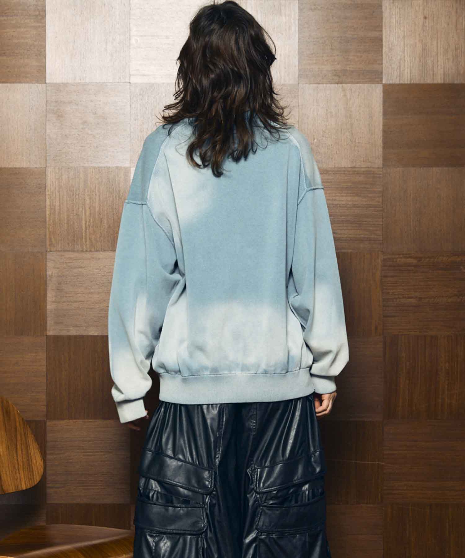 Gradation Dye Prime-Over Crew Neck Knit Pullover