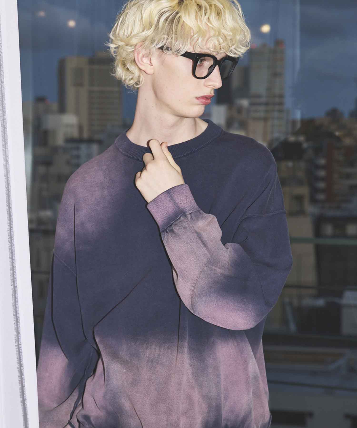 Gradation Dye Prime-Over Crew Neck Knit Pullover