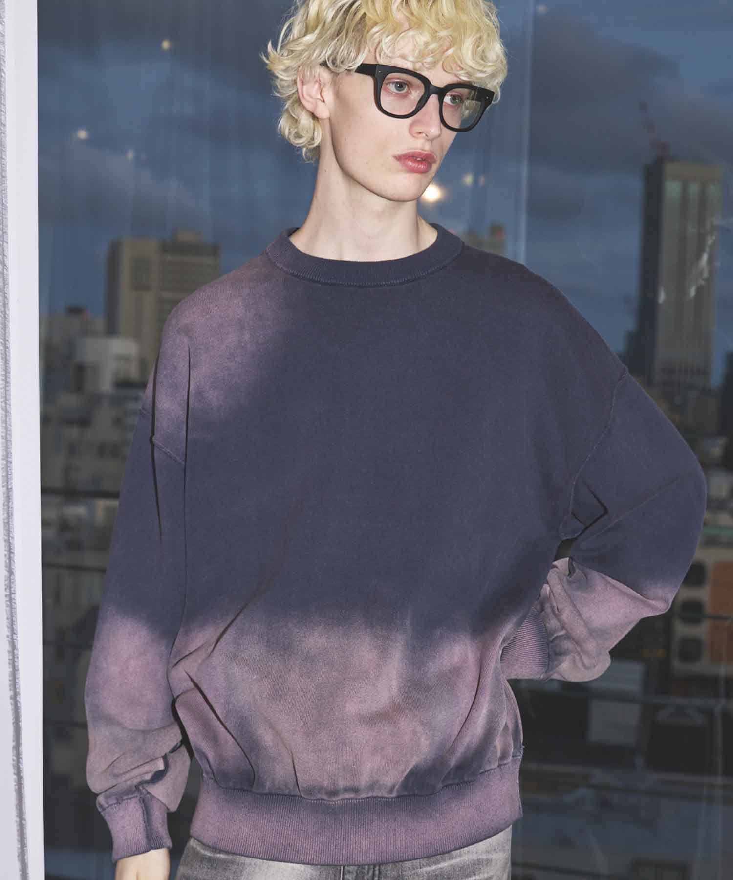 Gradation Dye Prime-Over Crew Neck Knit Pullover