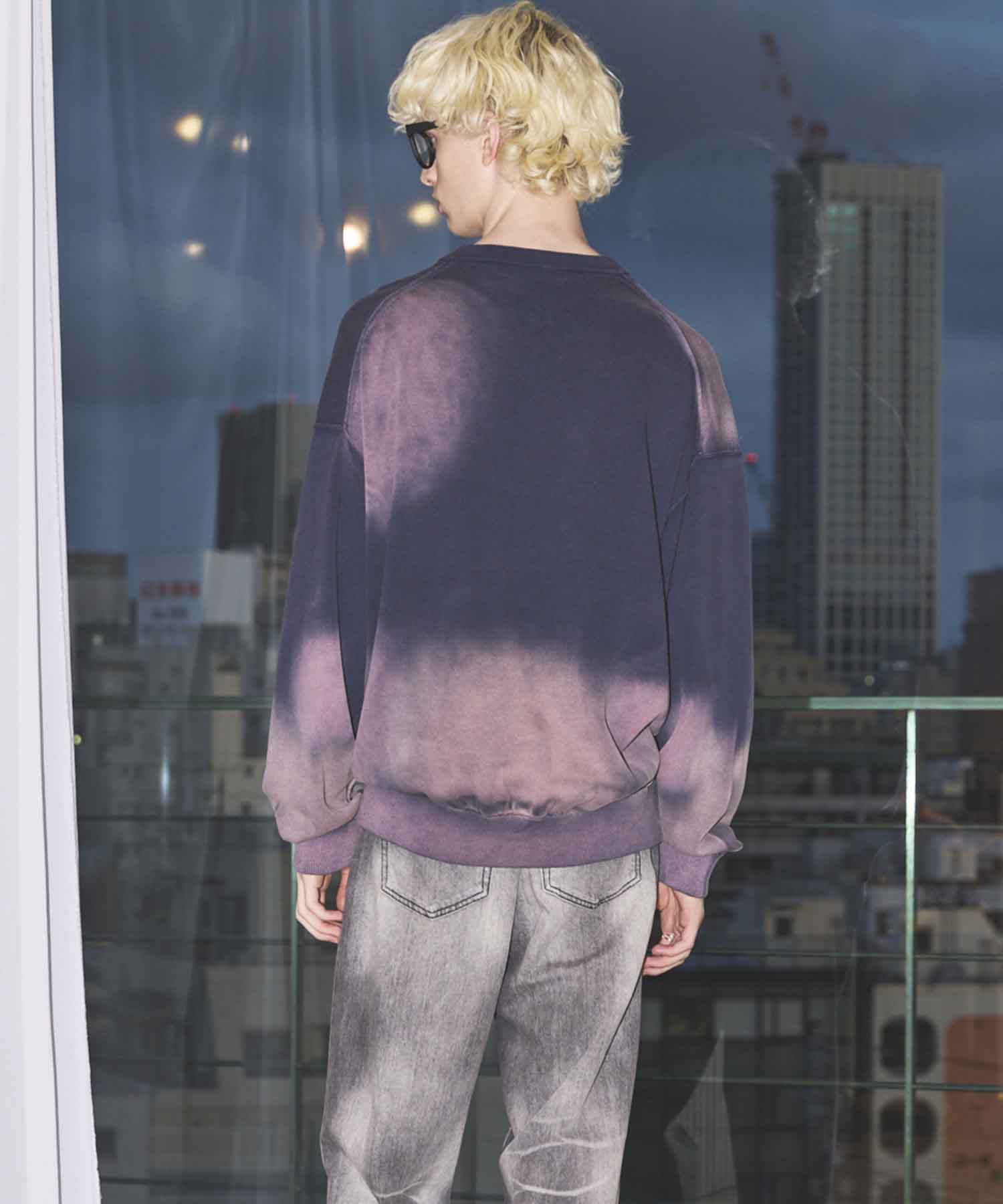 Gradation Dye Prime-Over Crew Neck Knit Pullover