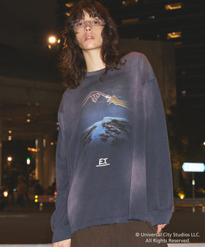 【MOVIE SERIES】「E.T.」- Finger - Prime-Over Crew Neck  Long Sleeve T-Shirt
