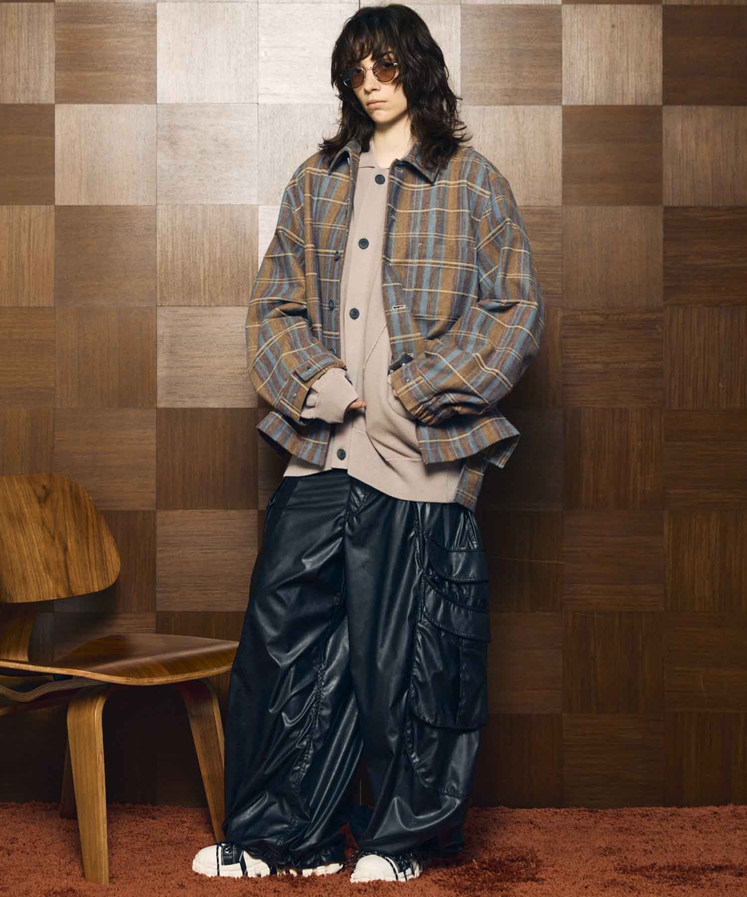 Gradation Short Length Prime-Over V-Neck Knit Pullover