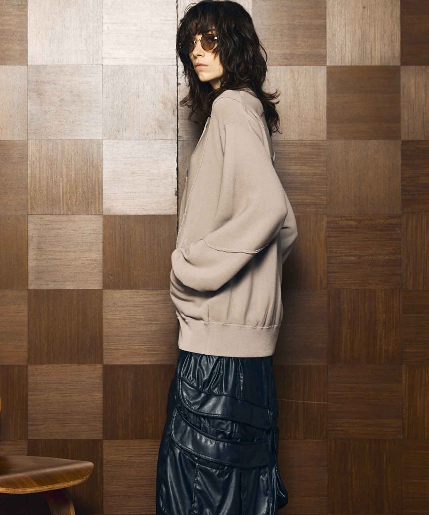 Gradation Short Length Prime-Over V-Neck Knit Pullover