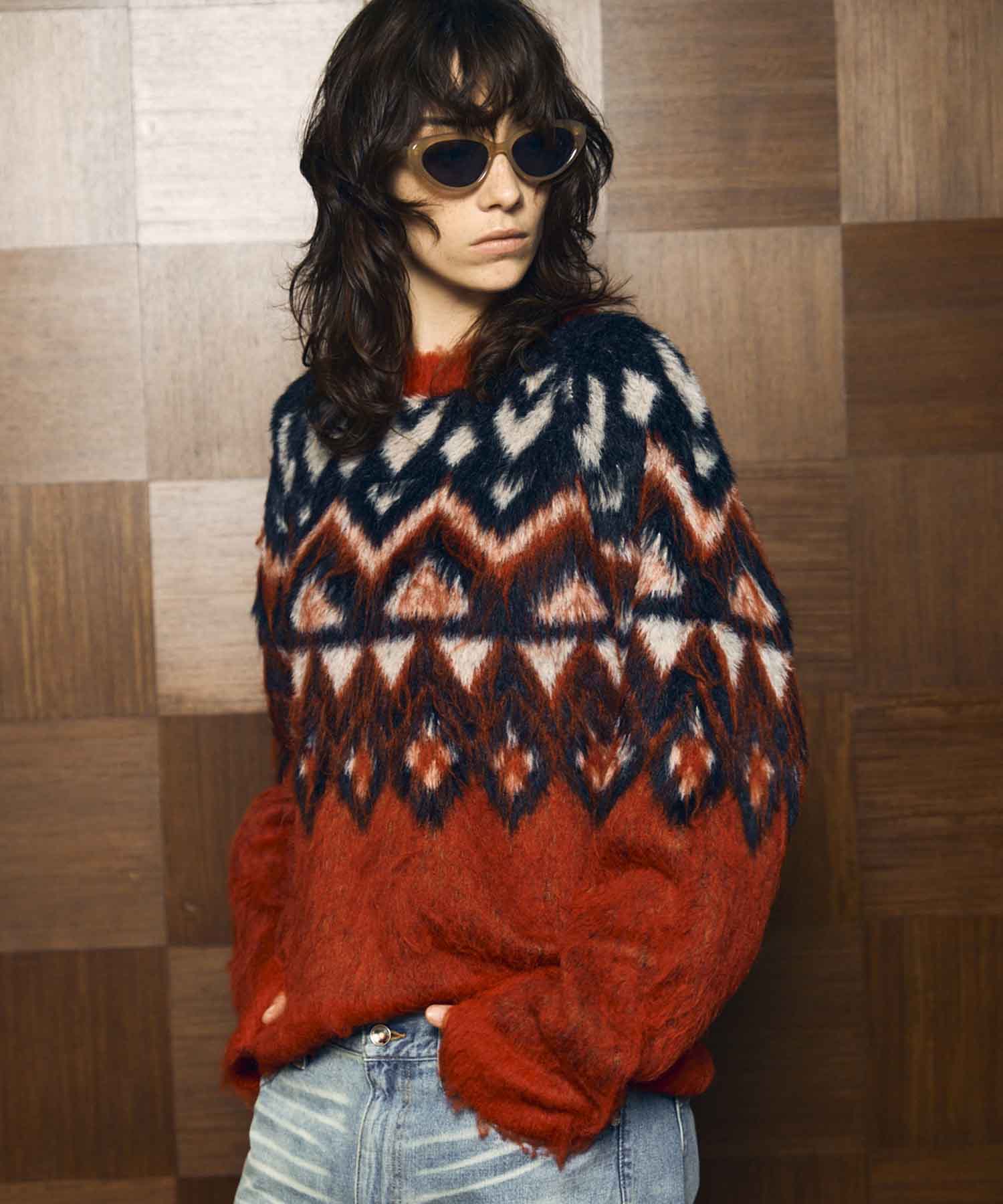 Gradation Short Length Prime-Over V-Neck Knit Pullover