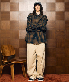 Wide-Wale Corduroy One-Tuck Pants