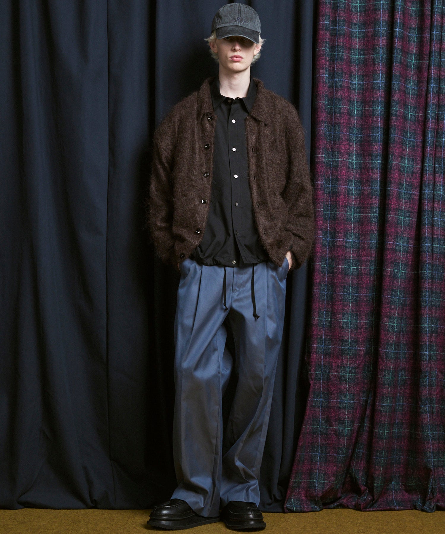 Prime-Over Curved Curve switching Regular Collar Shirt (Copy)