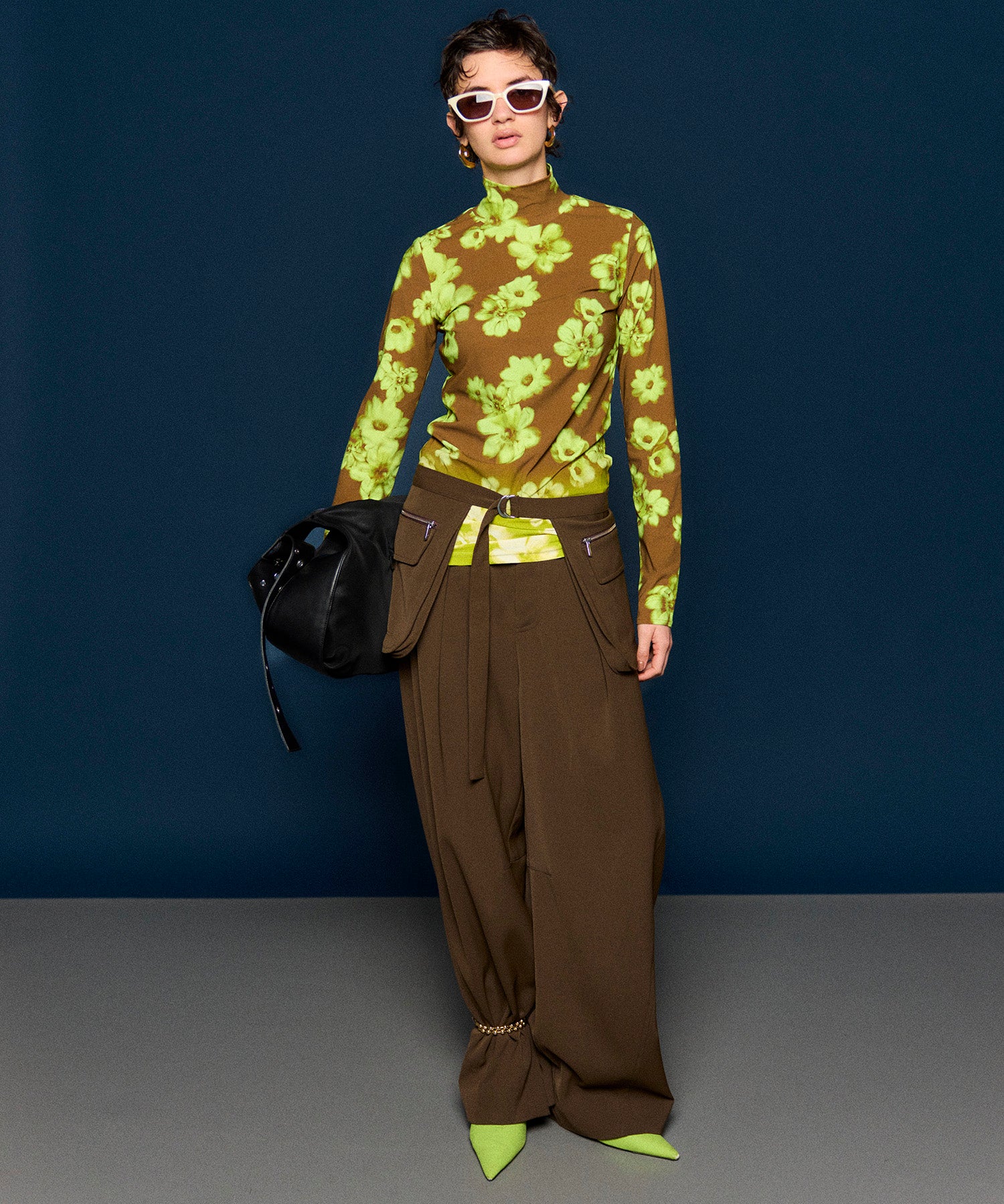 Gradient Turtle Flower Top