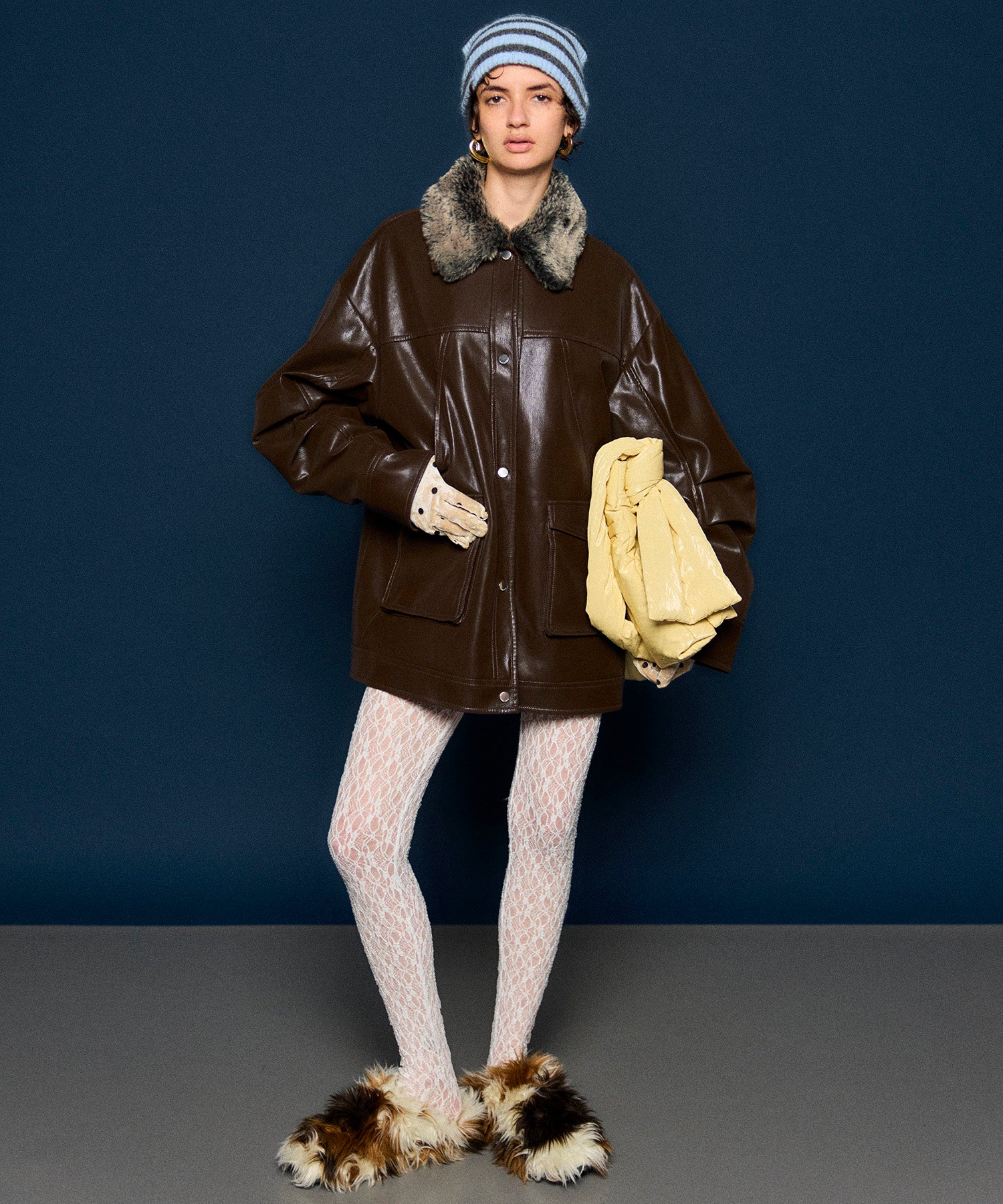 [25AUTUMN PRE-ORDER] Fur Collar Vegan Leather Middle Blouson