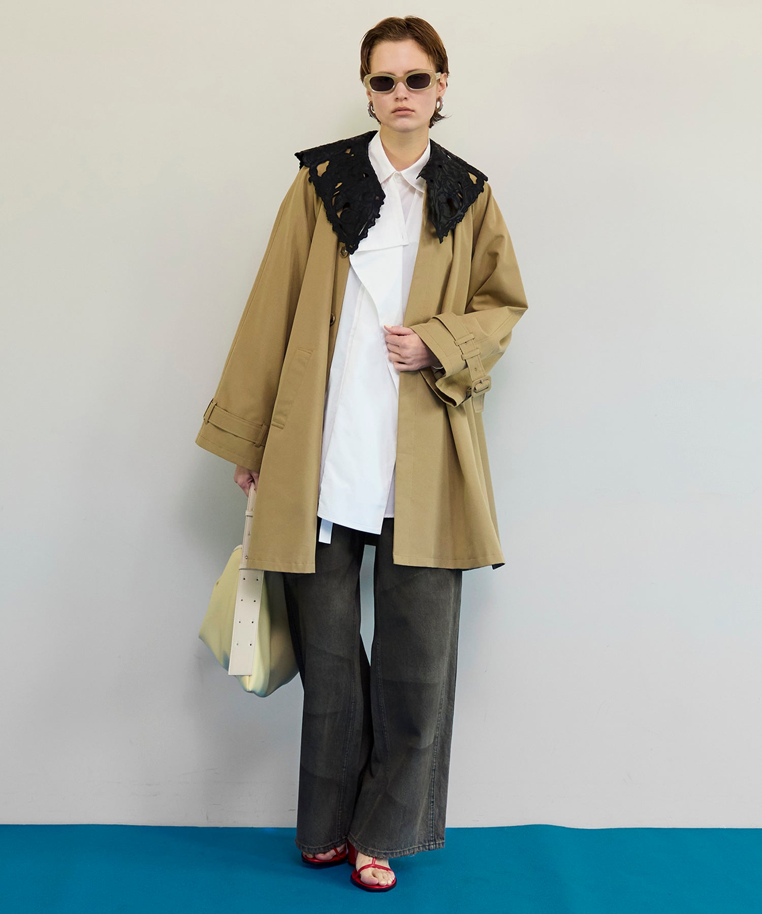 【26SPRING PRE-ORDER】Lace Collar Tent Flare Trench Coat