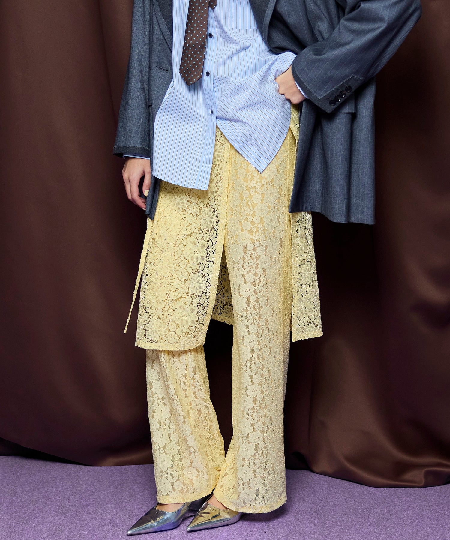 [26SPRING PRE-ORDER] 사이드 개더 랩 레이스 스커트 팬츠