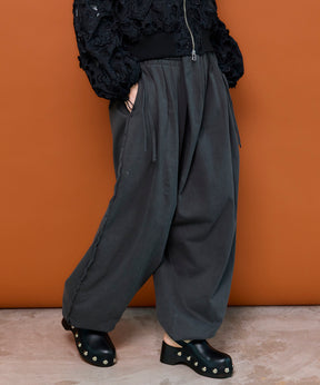【26SPRING PRE-ORDER】Asymmetrical Balloon Pants