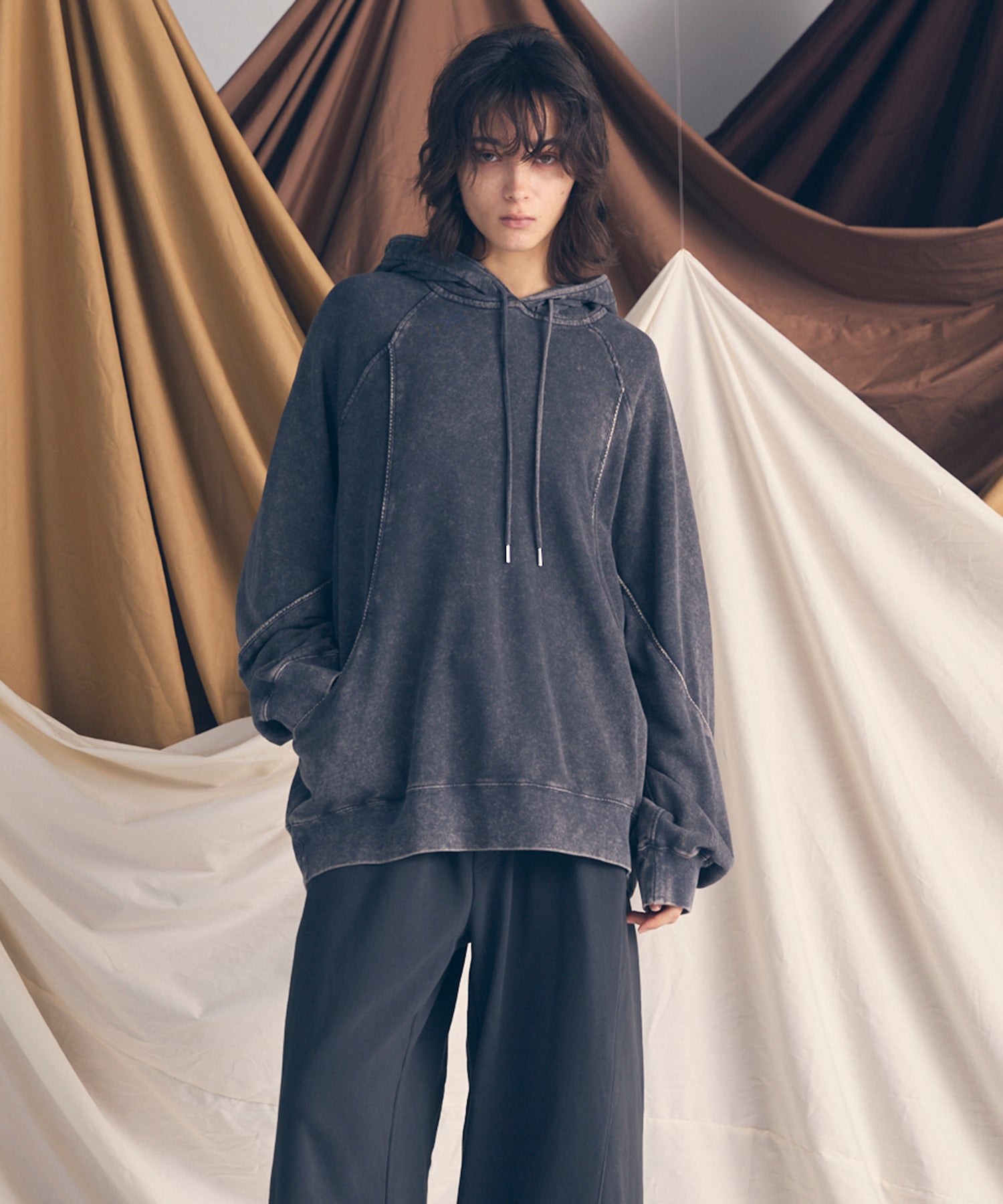 [25AW PRE-ORDER] Nuance Graphics Hand Stitching Long Sleeve TEE