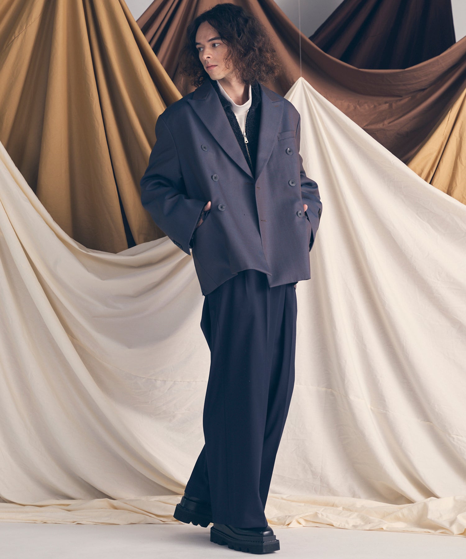 4种颜色Chambray可洗的羊毛峰峰翻领双胸夹克