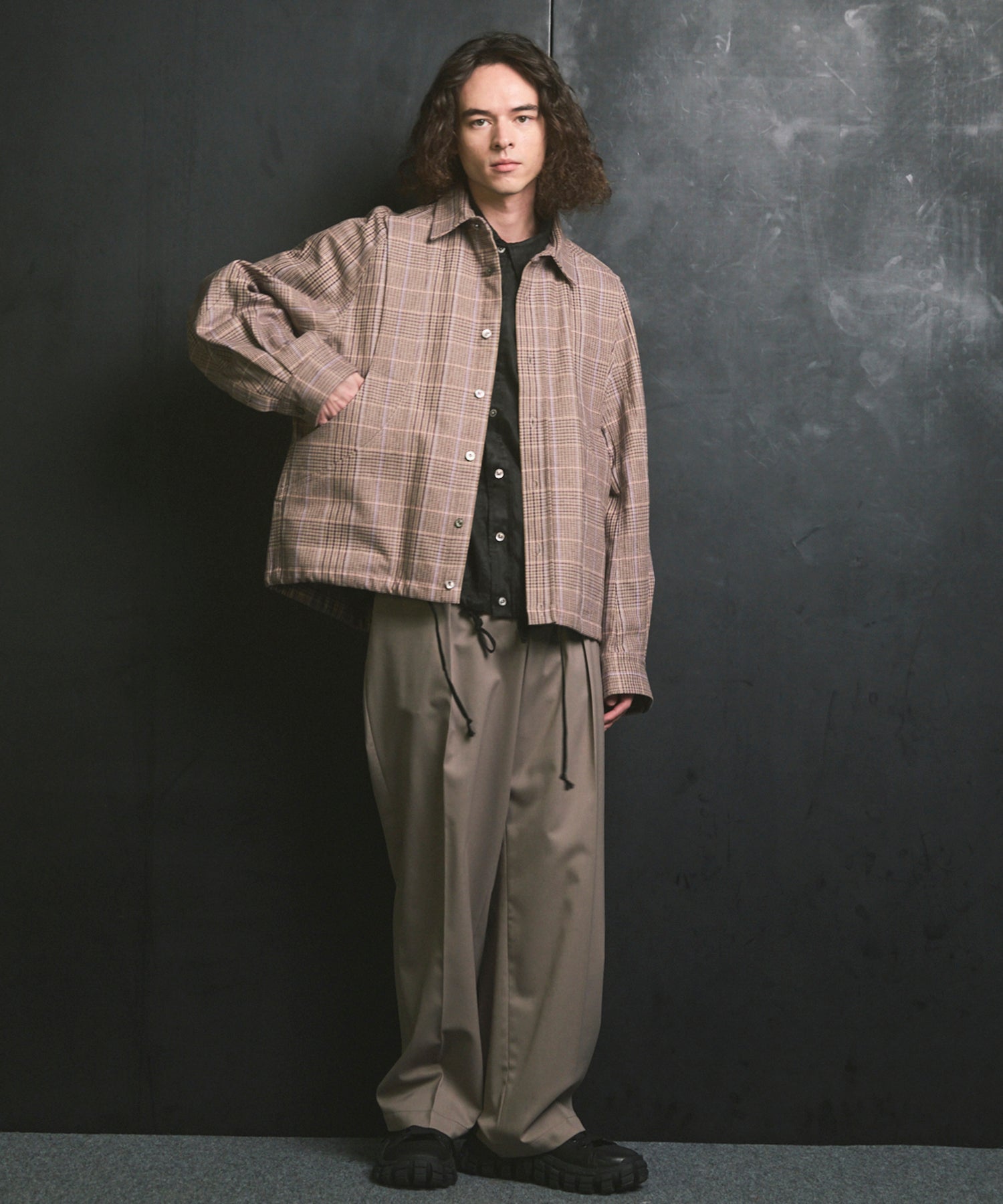 Curve Pocket A Light Eco Suede Shirt