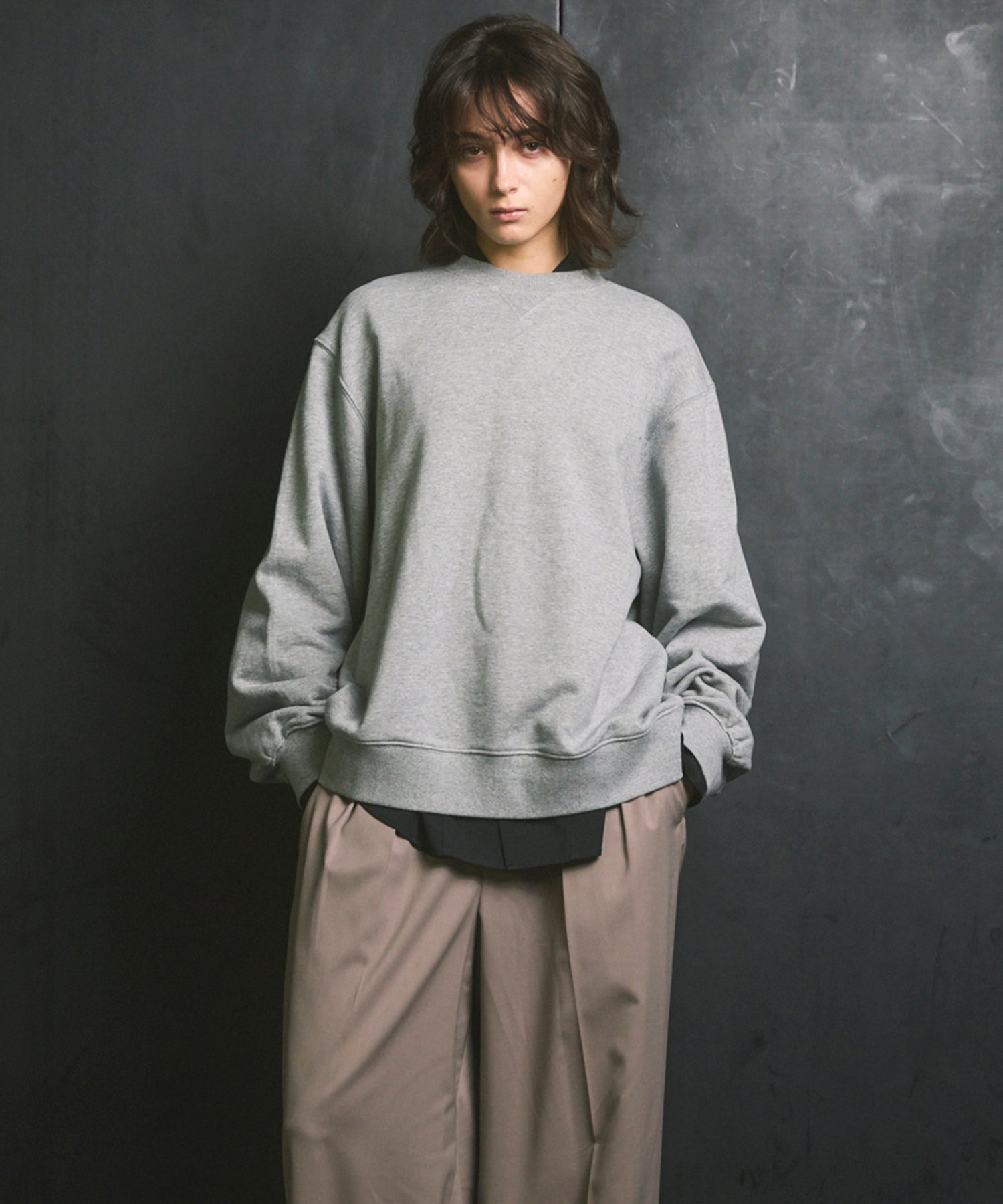 [25AW PRE-ORDER] Nuance Graphics Hand Stitching Long Sleeve TEE