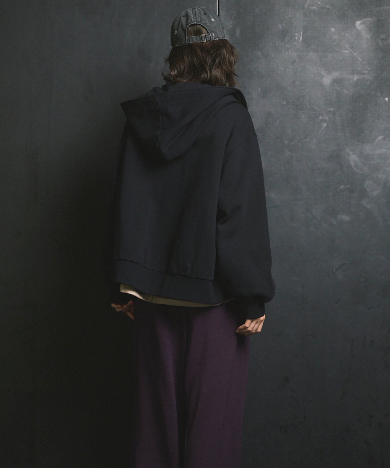 [25AW PRE-ORDER] Nuance Graphics Hand Stitching Long Sleeve TEE