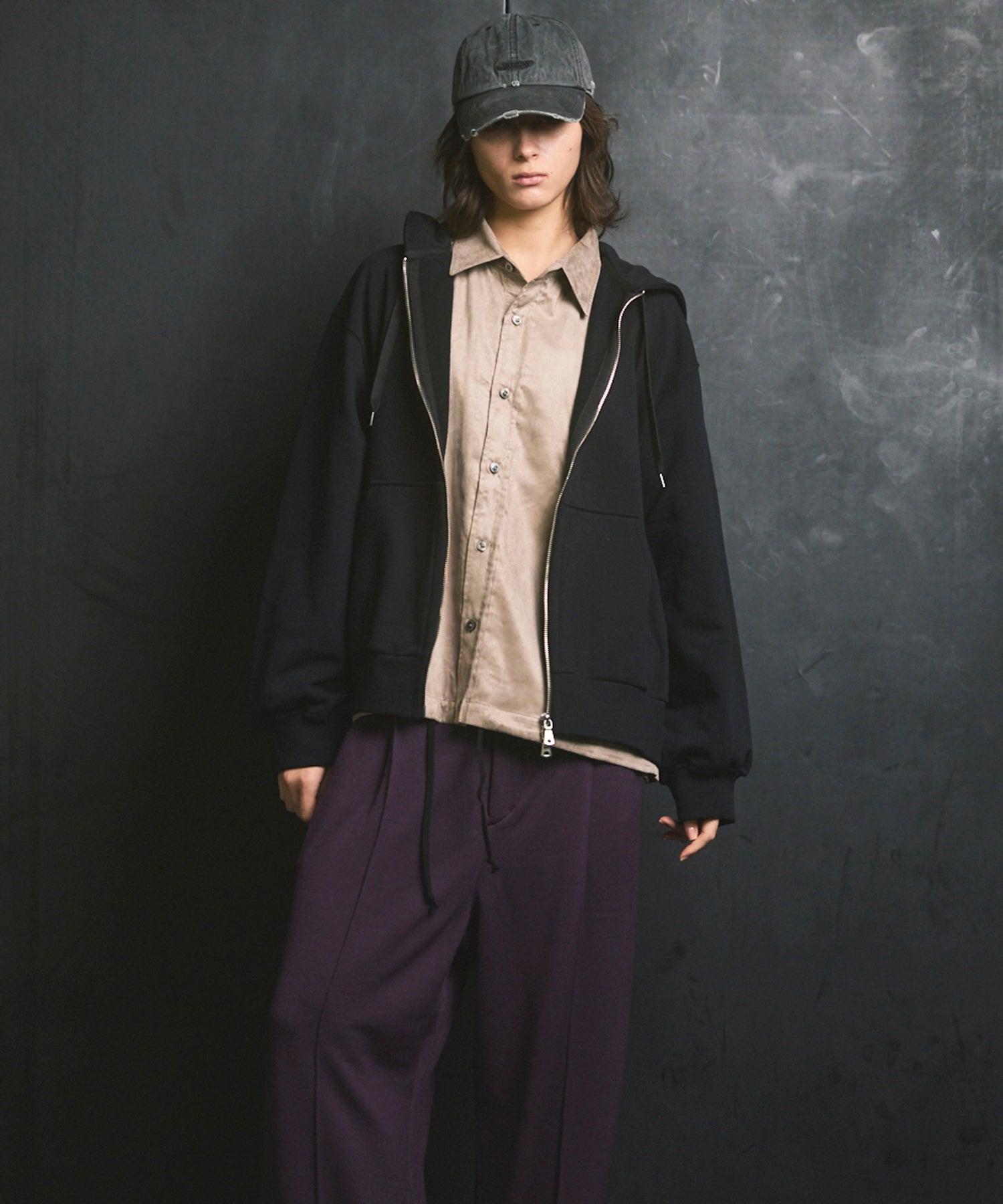 [25AW PRE-ORDER] Nuance Graphics Hand Stitching Long Sleeve TEE