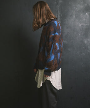 Gradation Short Length Prime-Over V-Neck Knit Pullover