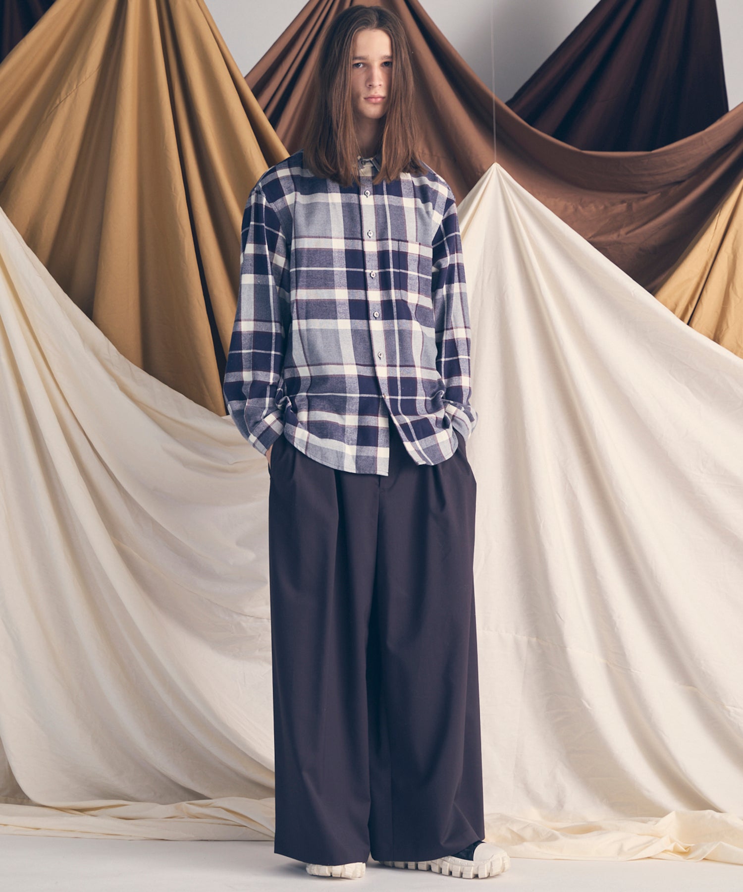 羊毛混合光滑的宽宽松裤子