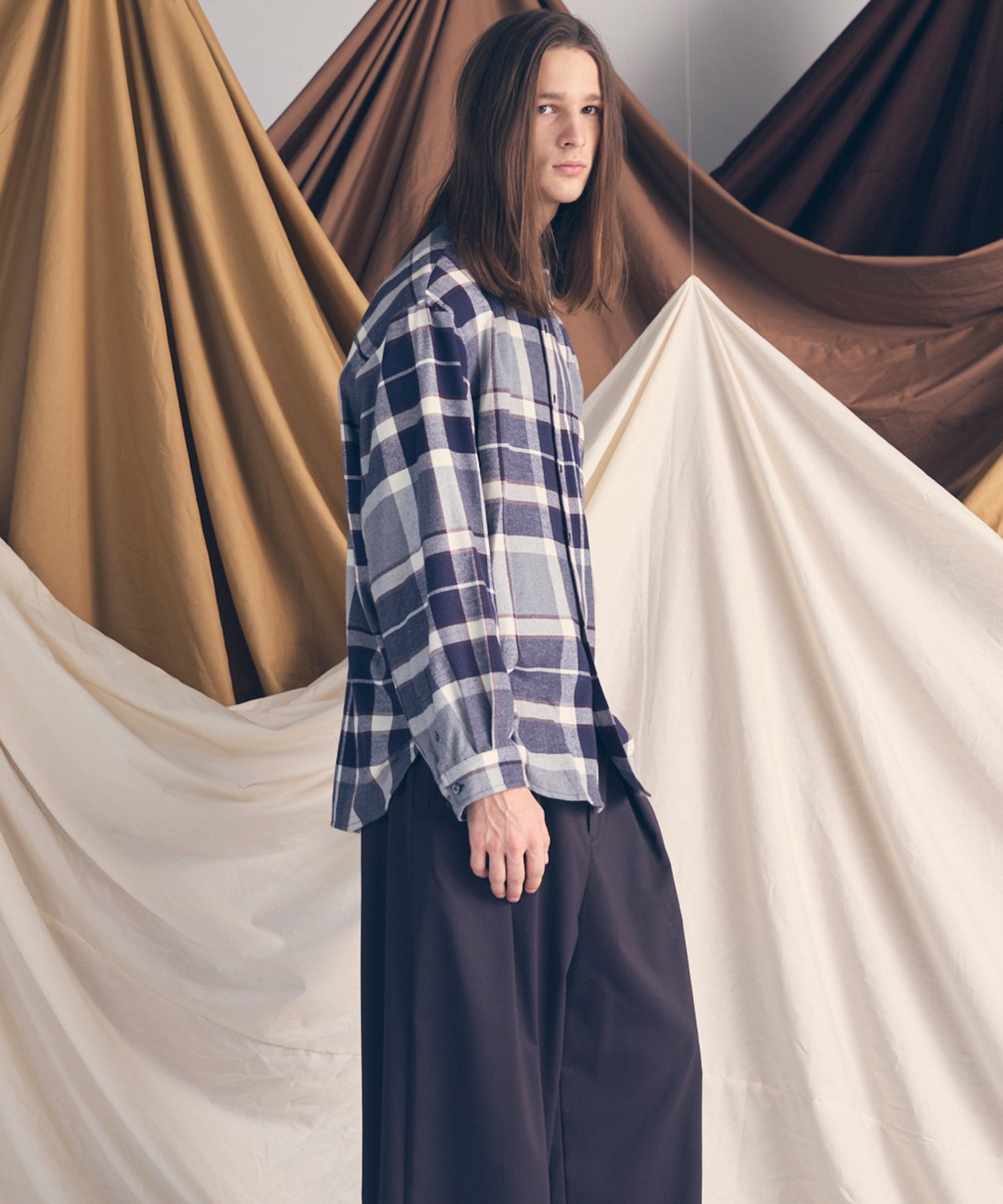 [意大利死库织物]原始的常规领绒布衬衫