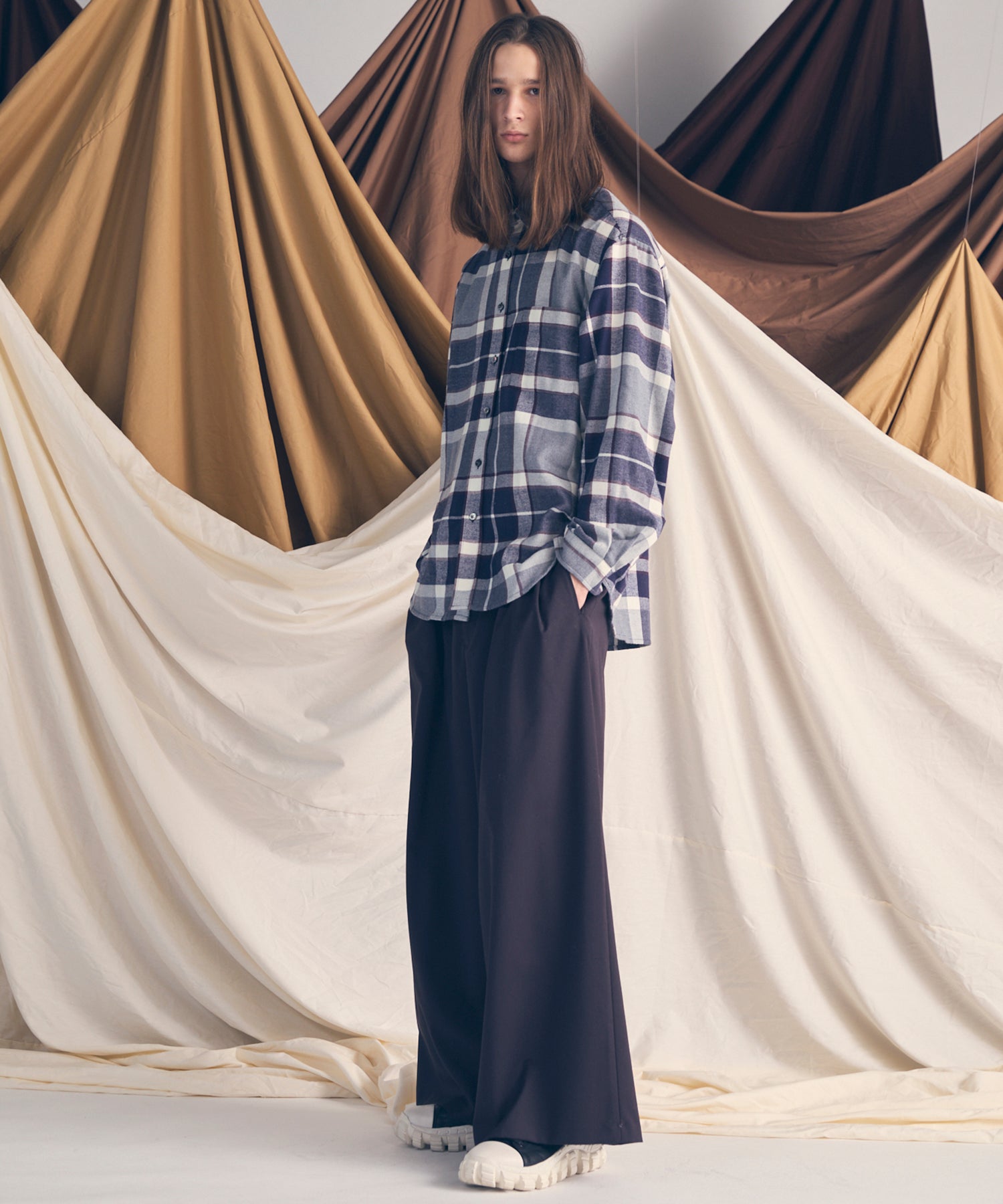 [意大利死库织物]原始的常规领绒布衬衫