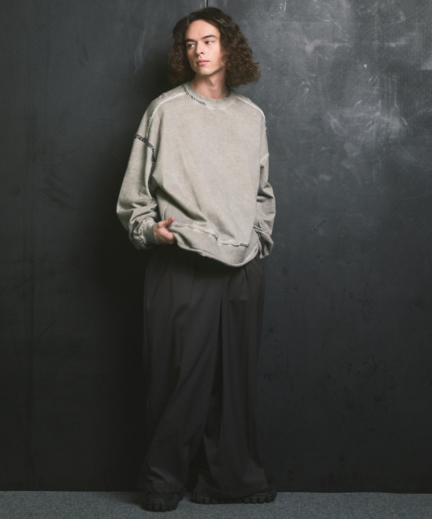 울 믹스 부드러운 연속 견인짜리 넓은 바지