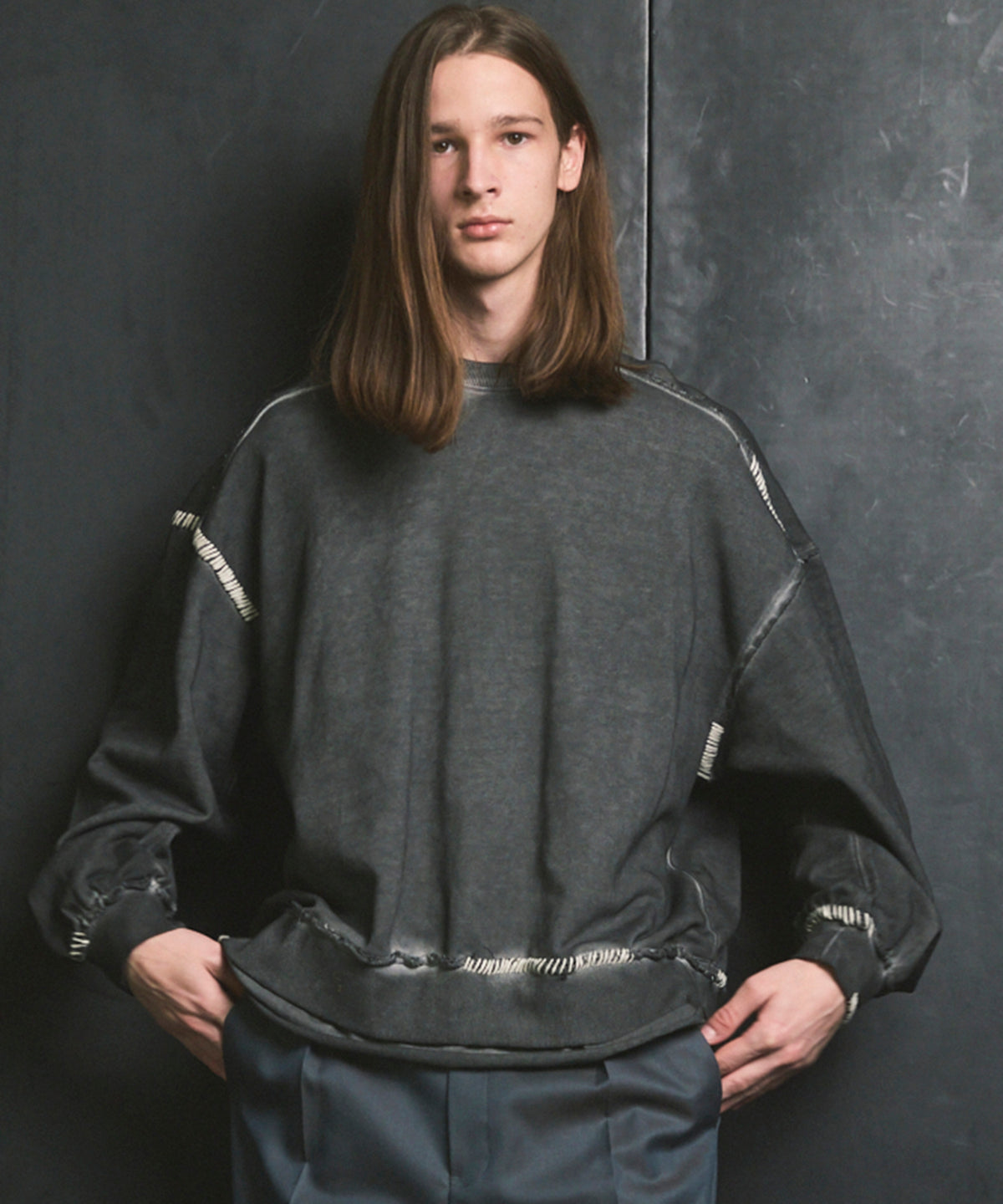 Heavy-Weight Sweat Embroidery Damage Over-Dye Crew Neck Pullover