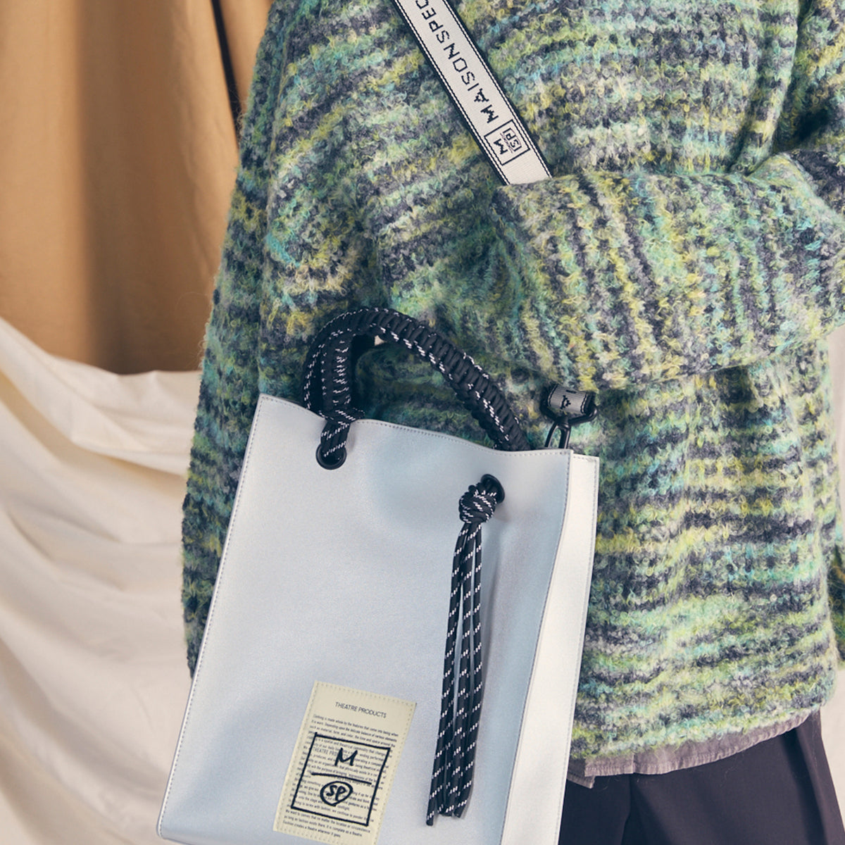 251103_242_1200x1200_crop_cent