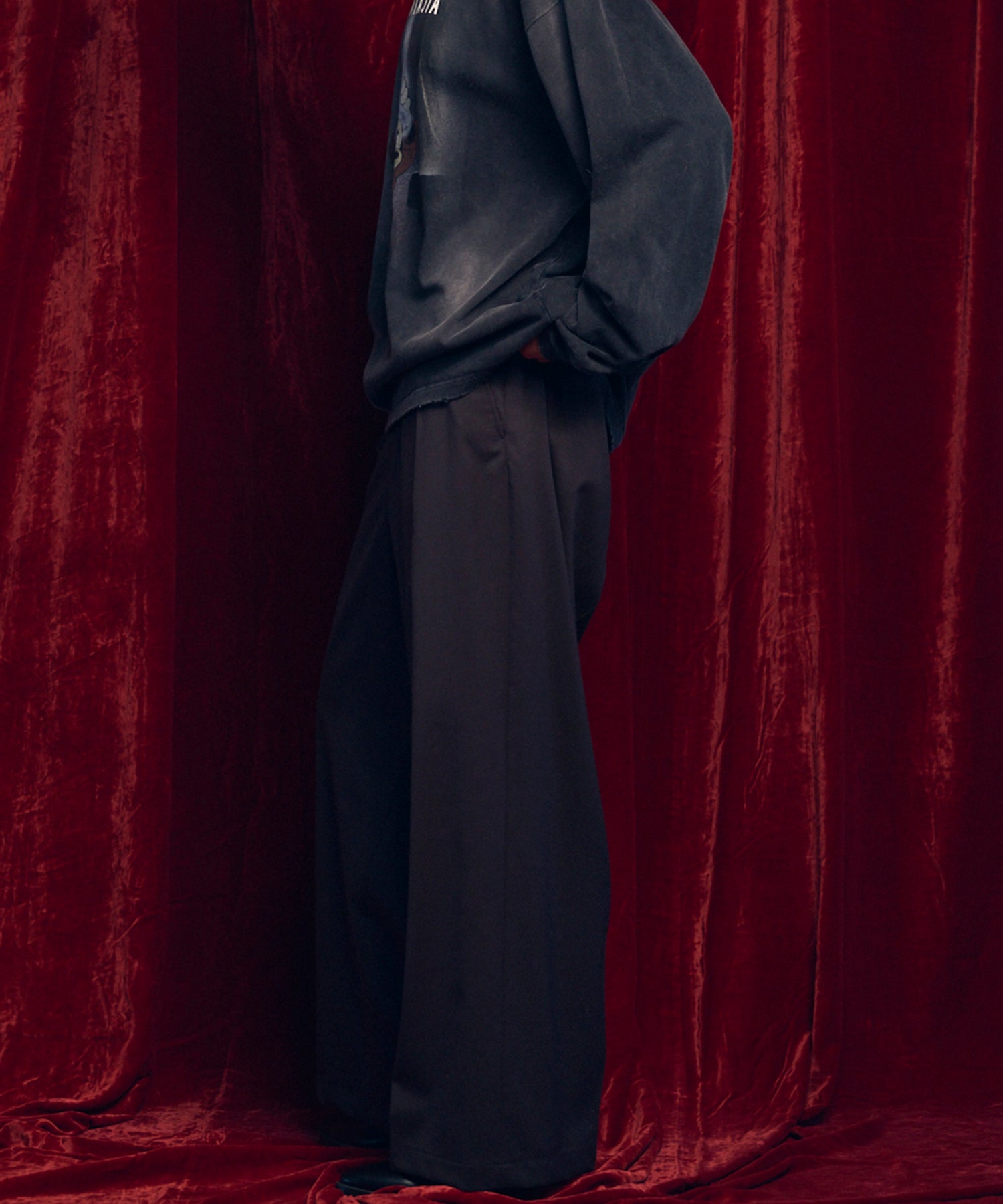 울 믹스 부드러운 연속 견인짜리 넓은 바지