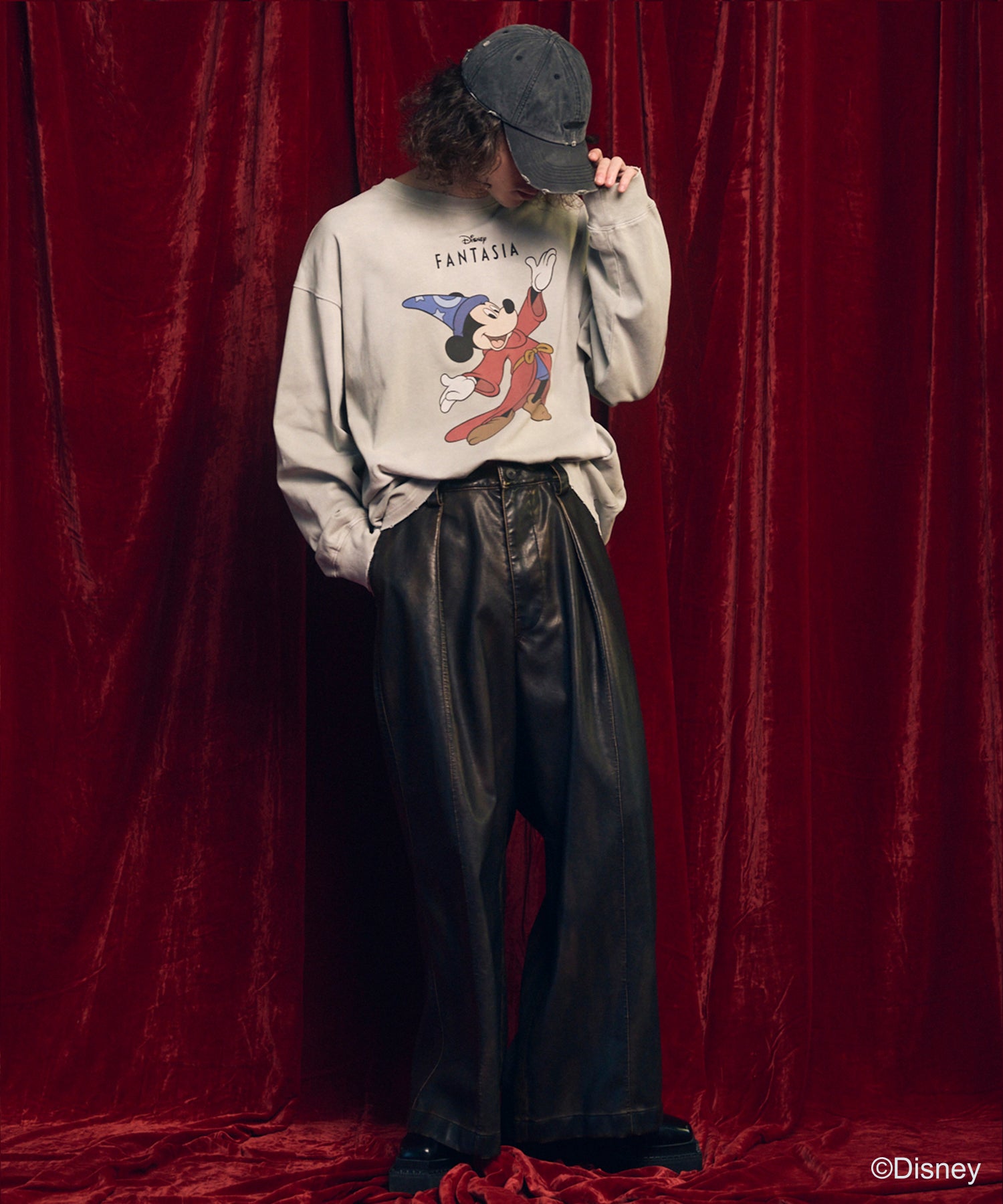 【MOVIE SERIES】「FANTASIA」- HAND - Prime-Over Crew Neck  Long Sleeve T-Shirt