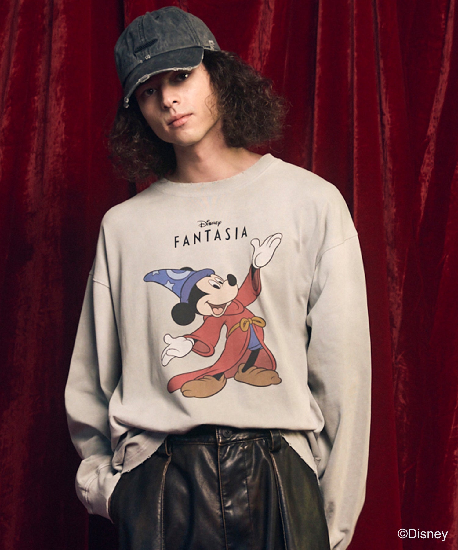 【MOVIE SERIES】「FANTASIA」- HAND - Prime-Over Crew Neck  Long Sleeve T-Shirt