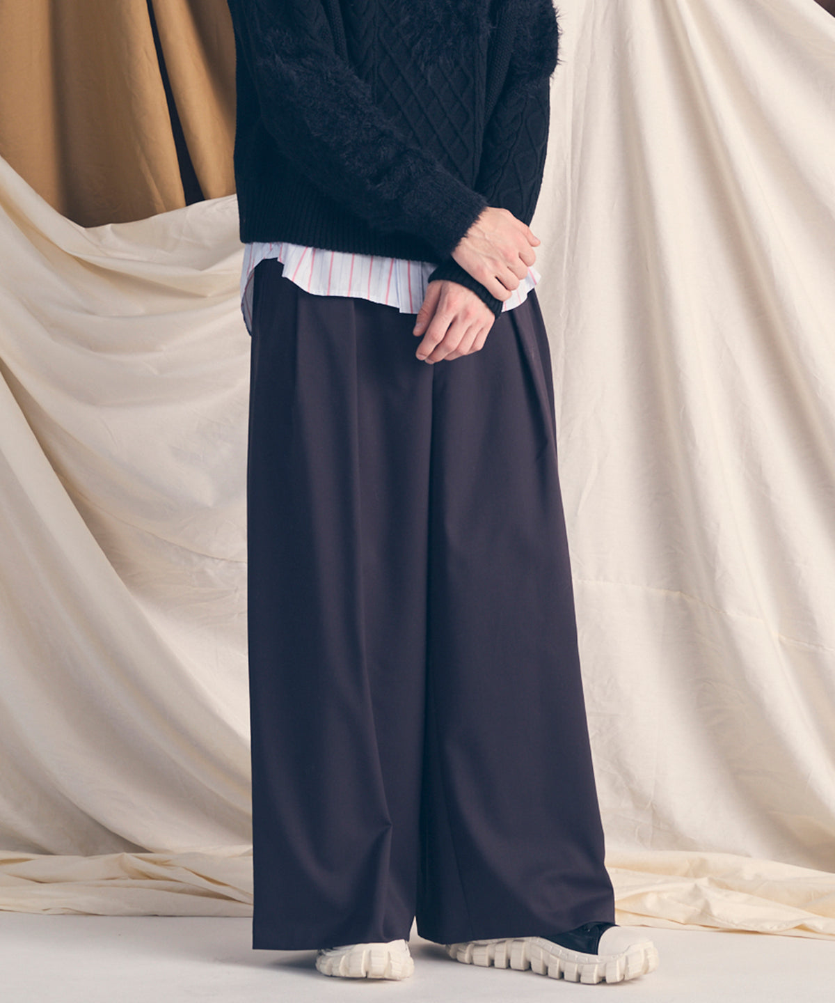 Wool Mix Smooth Prime Wide Baggy Pants