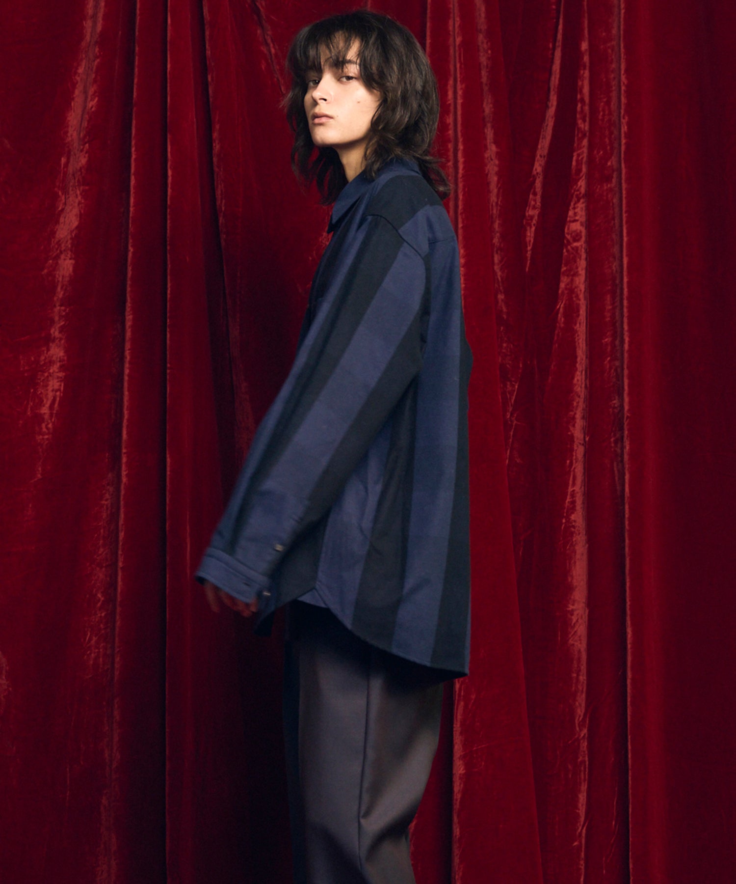 [意大利死库织物]原始的常规领绒布衬衫