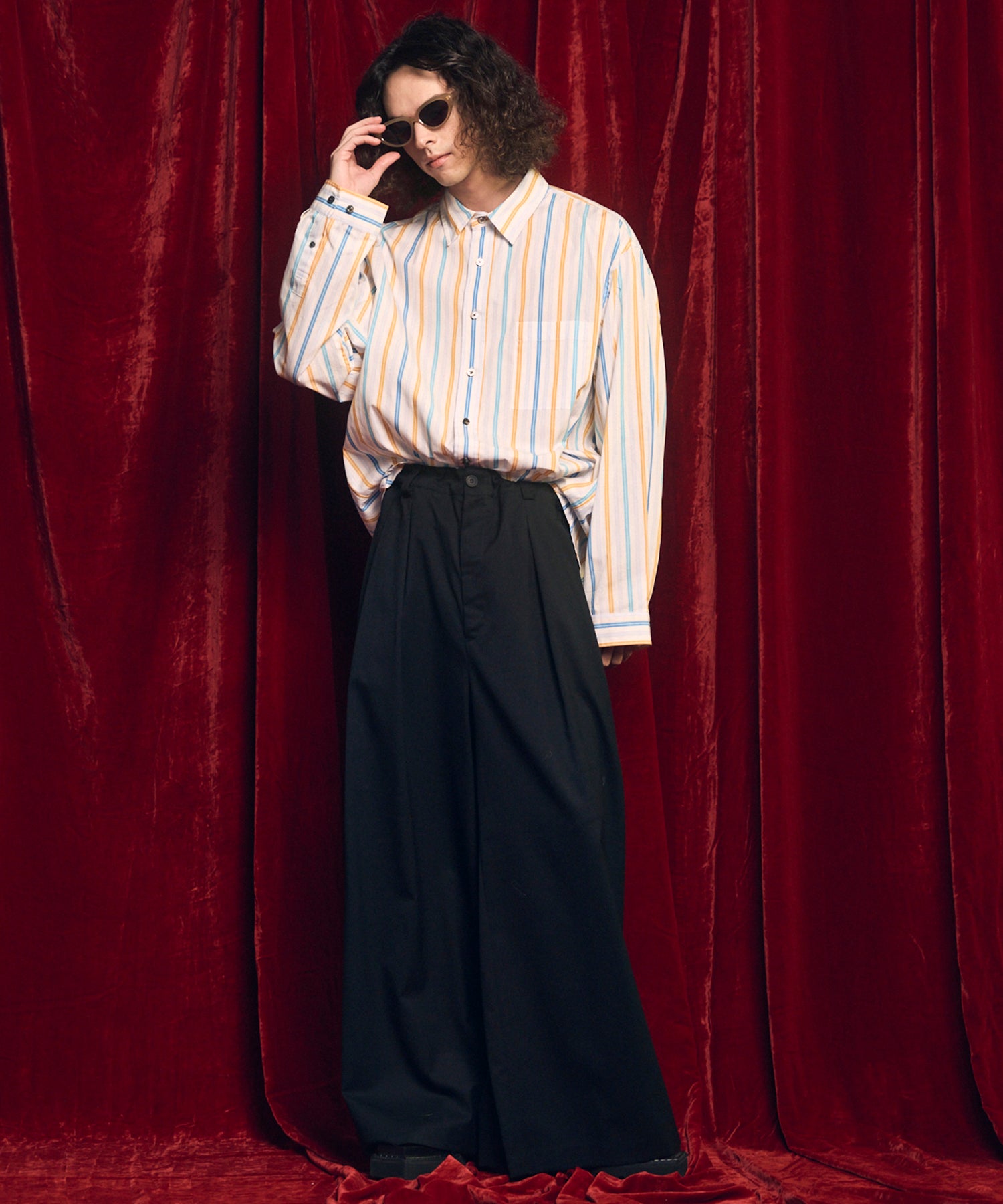 羊毛混合光滑的宽宽松裤子