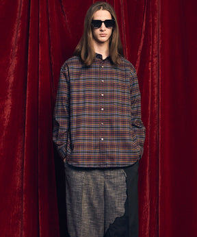 [意大利死库织物]原始的常规领绒布衬衫