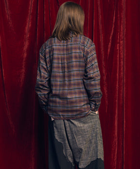 [意大利死库织物]原始的常规领绒布衬衫