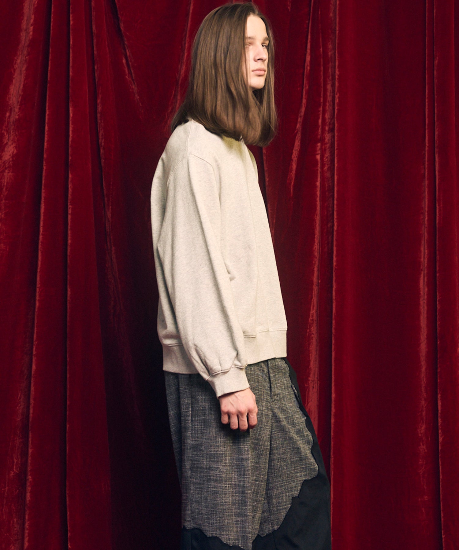 [25AW PRE-ORDER] Nuance Graphics Hand Stitching Long Sleeve TEE