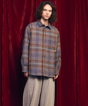 [意大利死库织物]原始的常规领绒布衬衫