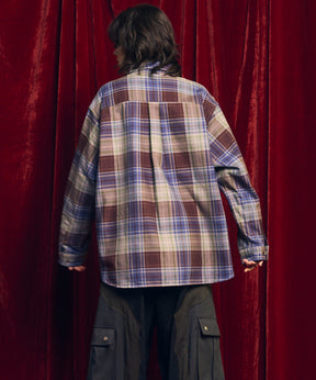 [意大利死库织物]原始的常规领绒布衬衫