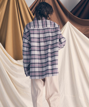 [意大利死库织物]原始的常规领绒布衬衫