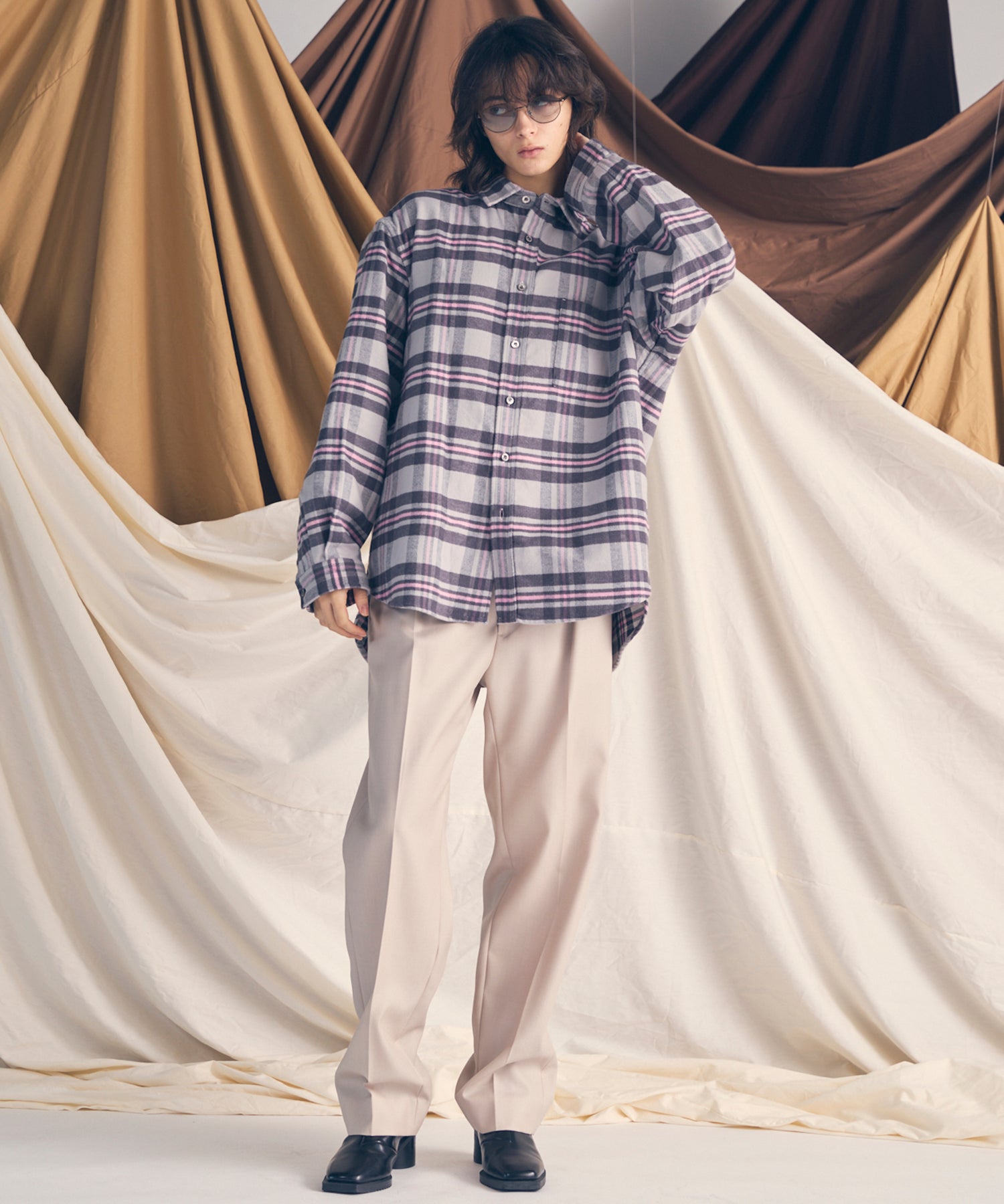 [意大利死库织物]原始的常规领绒布衬衫