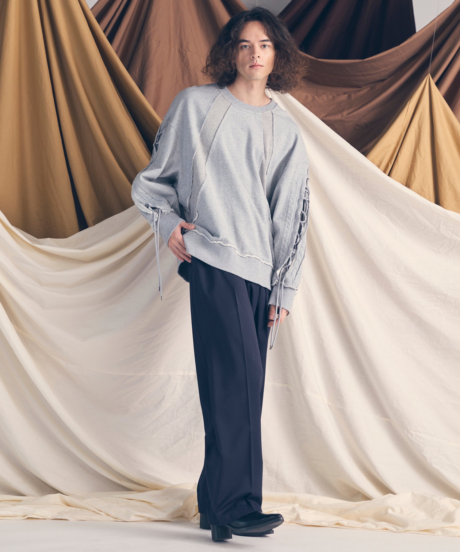 [25AW PRE-ORDER] Nuance Graphics Hand Stitching Long Sleeve TEE