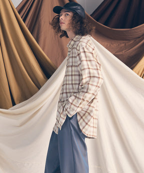 [意大利死库织物]原始的常规领绒布衬衫