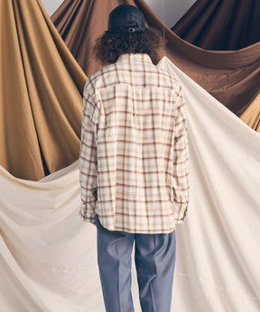 [意大利死库织物]原始的常规领绒布衬衫