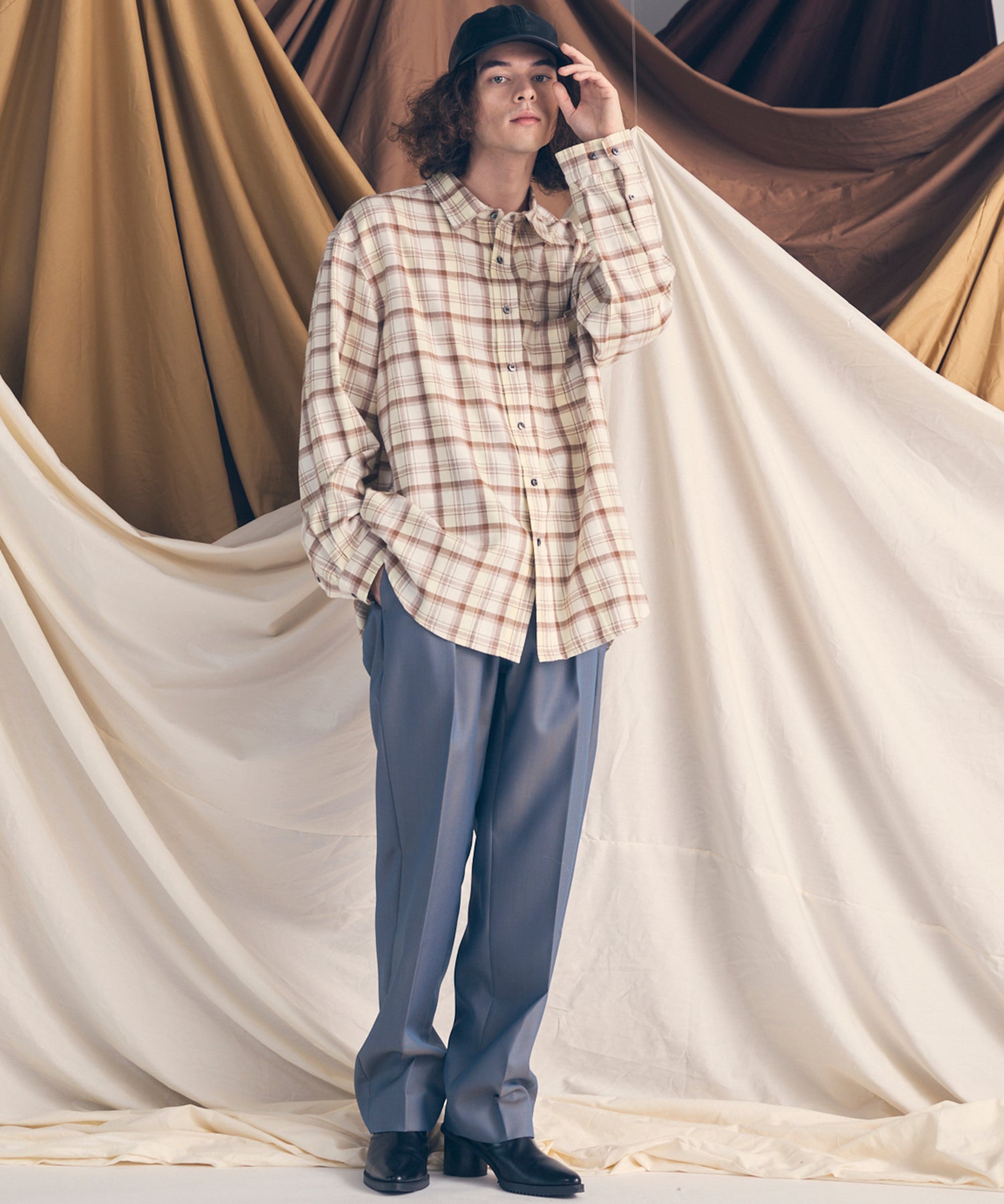 [意大利死库织物]原始的常规领绒布衬衫