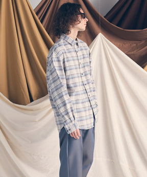 [意大利死库织物]原始的常规领绒布衬衫