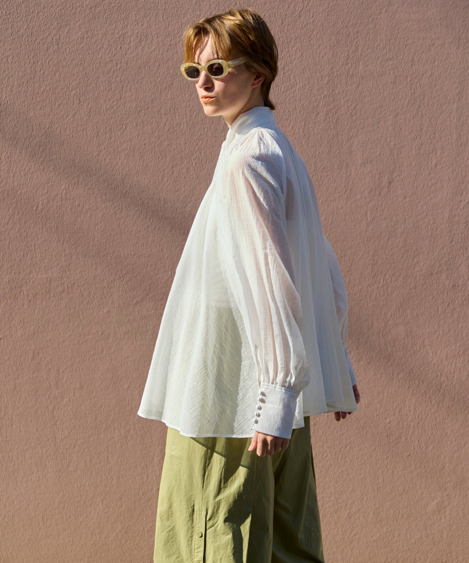 【26SPRING PRE-ORDER】V-neck voluminous blouse