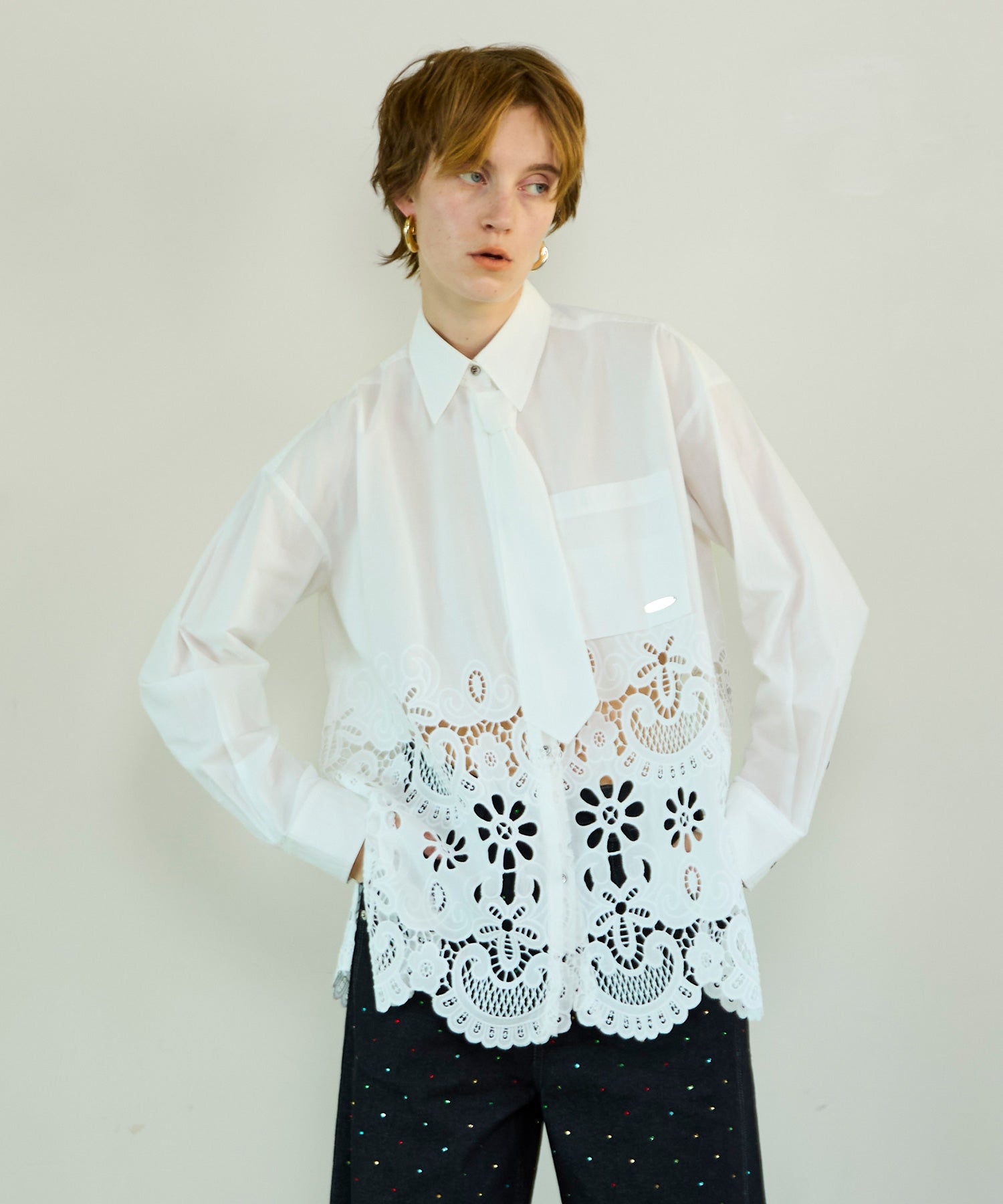 【26SPRING PRE-ORDER】Hem Embroidery Tie Shirt