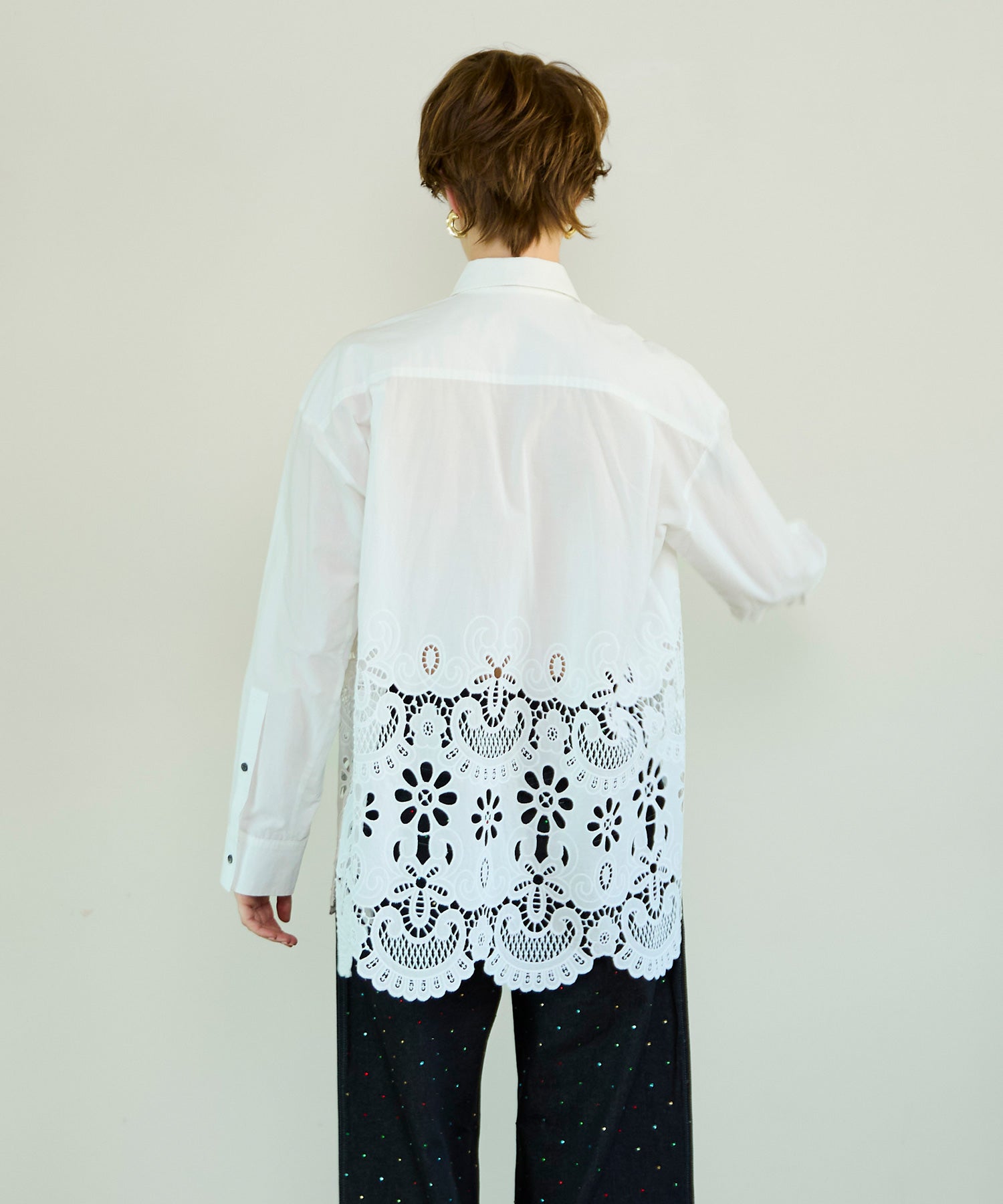 【26SPRING PRE-ORDER】Hem Embroidery Tie Shirt